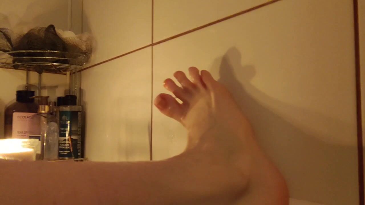 BATH AND FEET