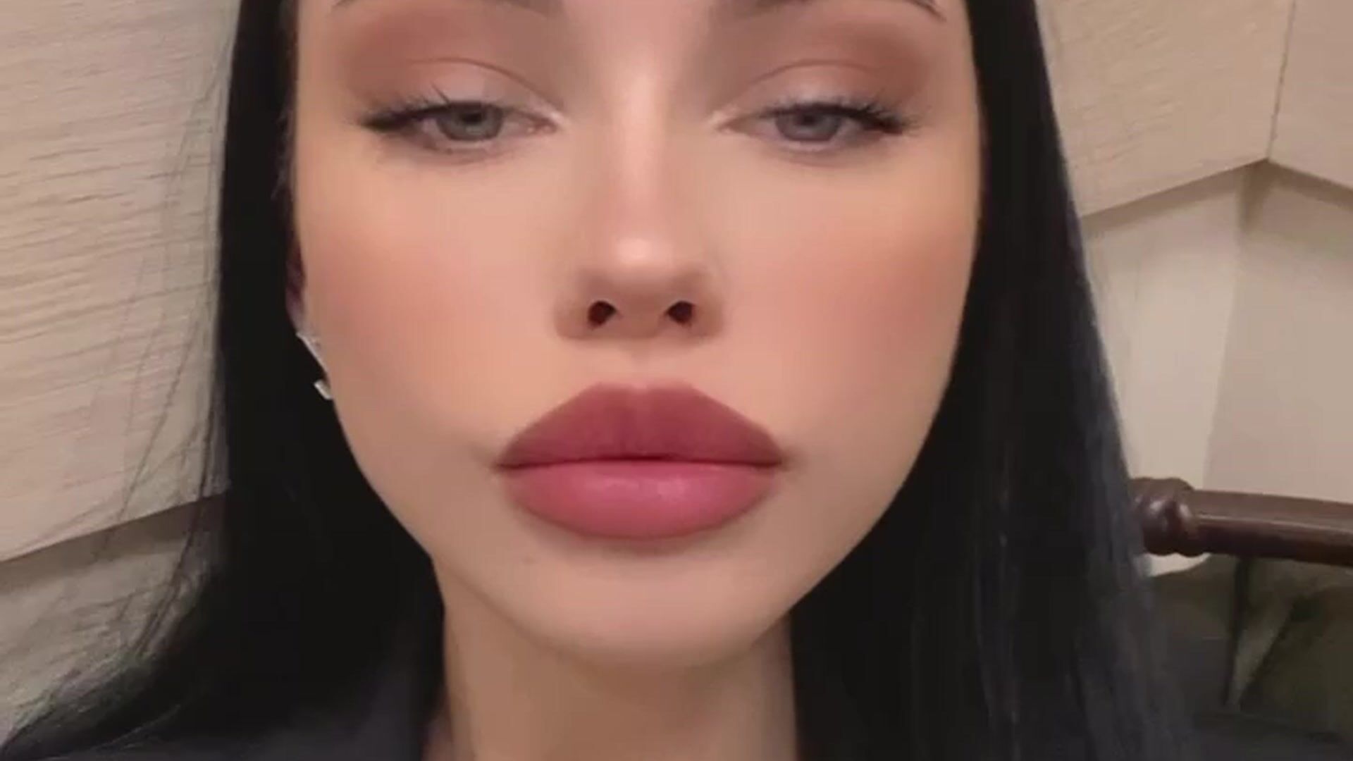 MonicaReves XXX Videos & aufgezeichnete Live Shows xHamsterLive