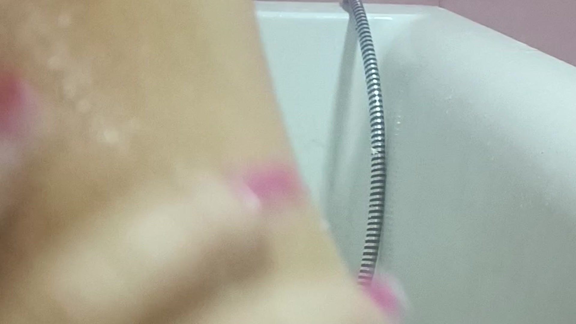 VID_ my hot and sexy legs in bathroom