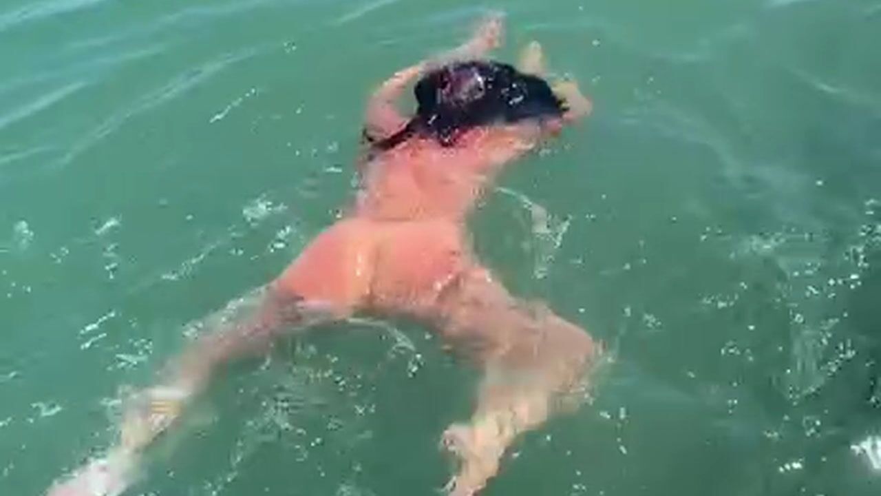 I swim naked!