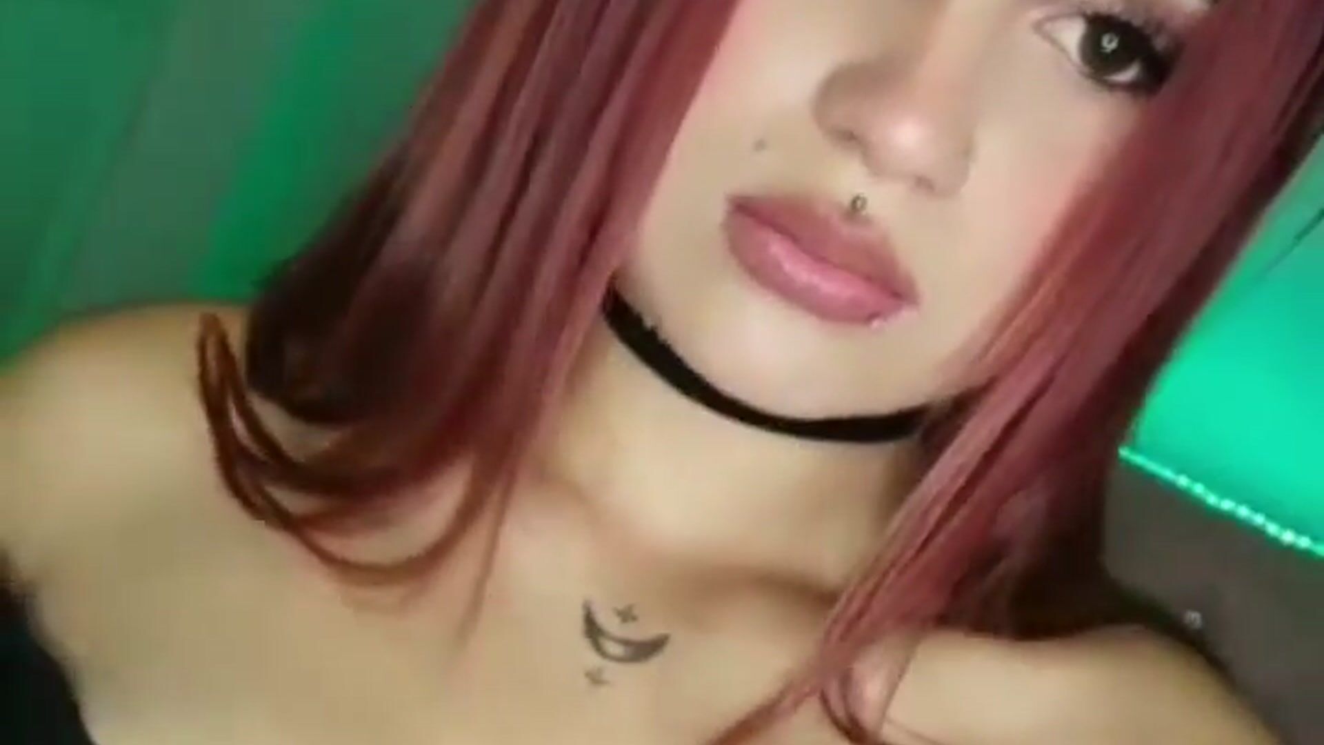 hi my loves, Would you like to play with this naughty bunny?