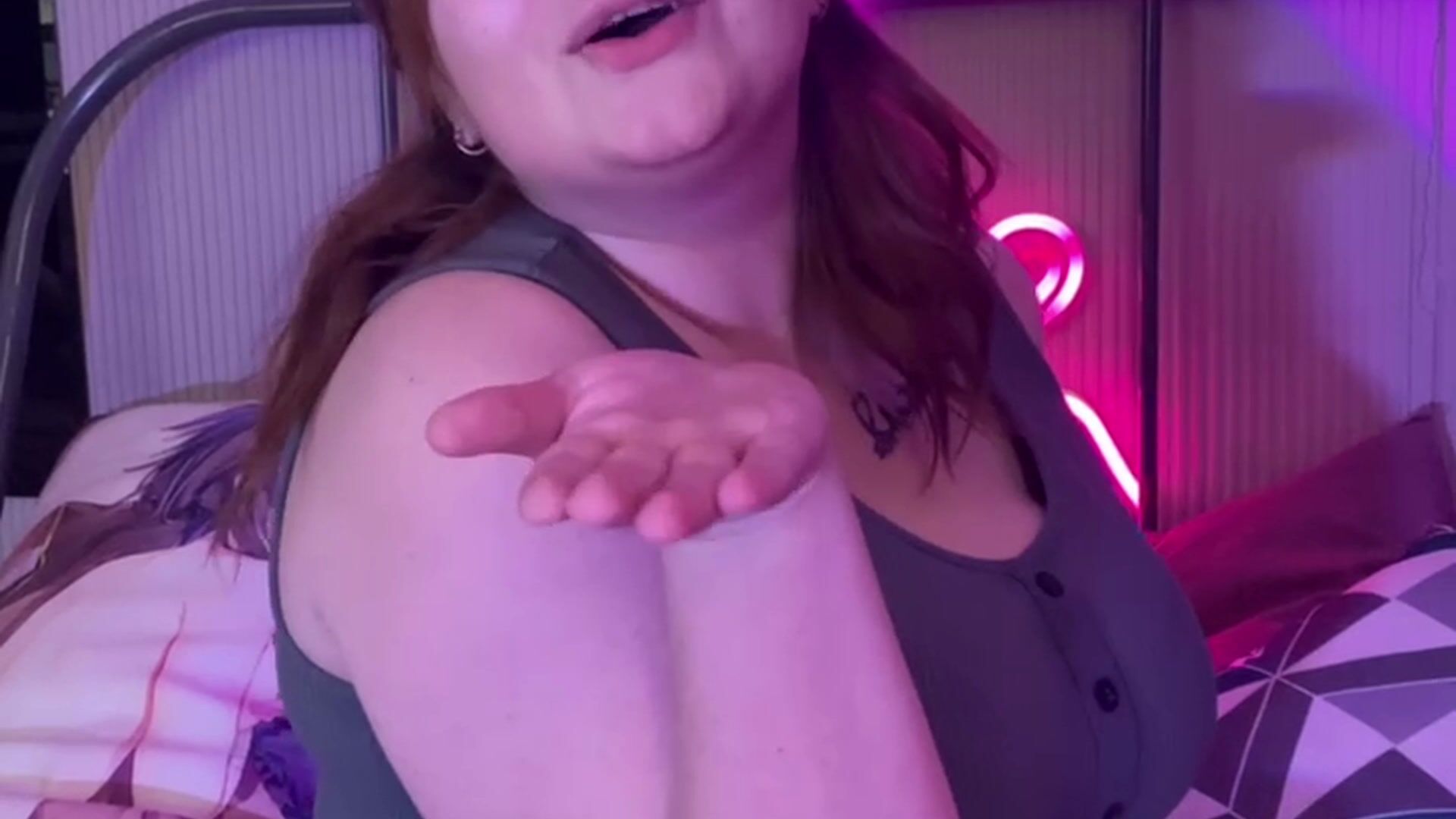 IMG_5935 - video by Viss_Alice cam model.