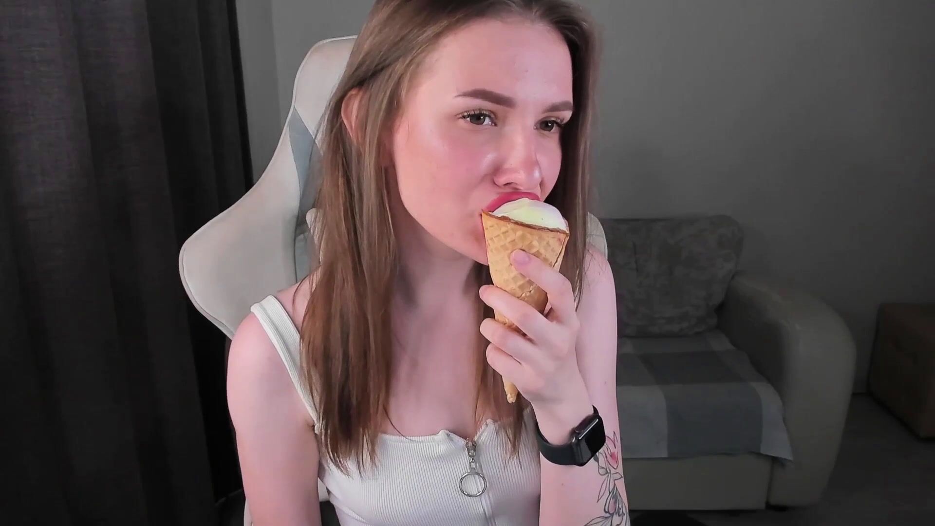 I love eat yummy ice cream with strawberry flavor - XXX video by Elly_Baker