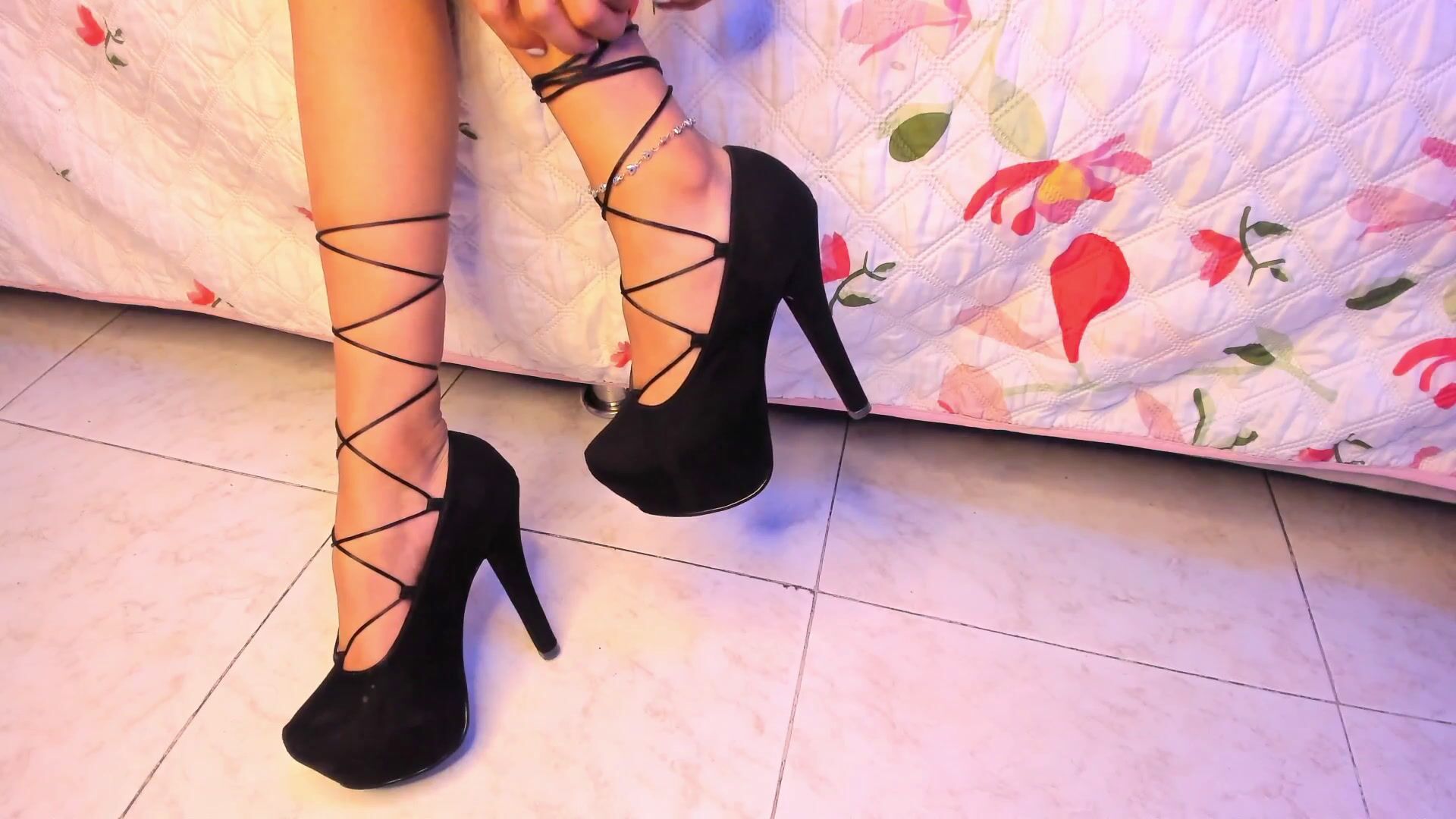 HEELS