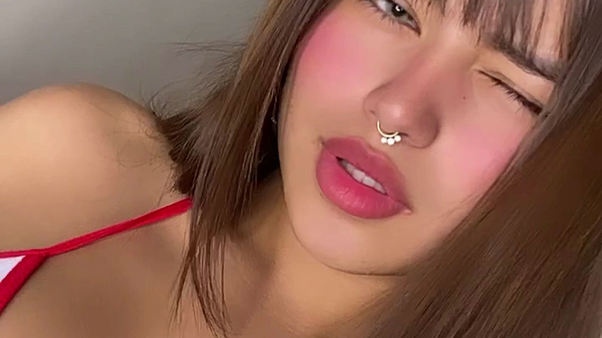 agata-foxx’s Videos.