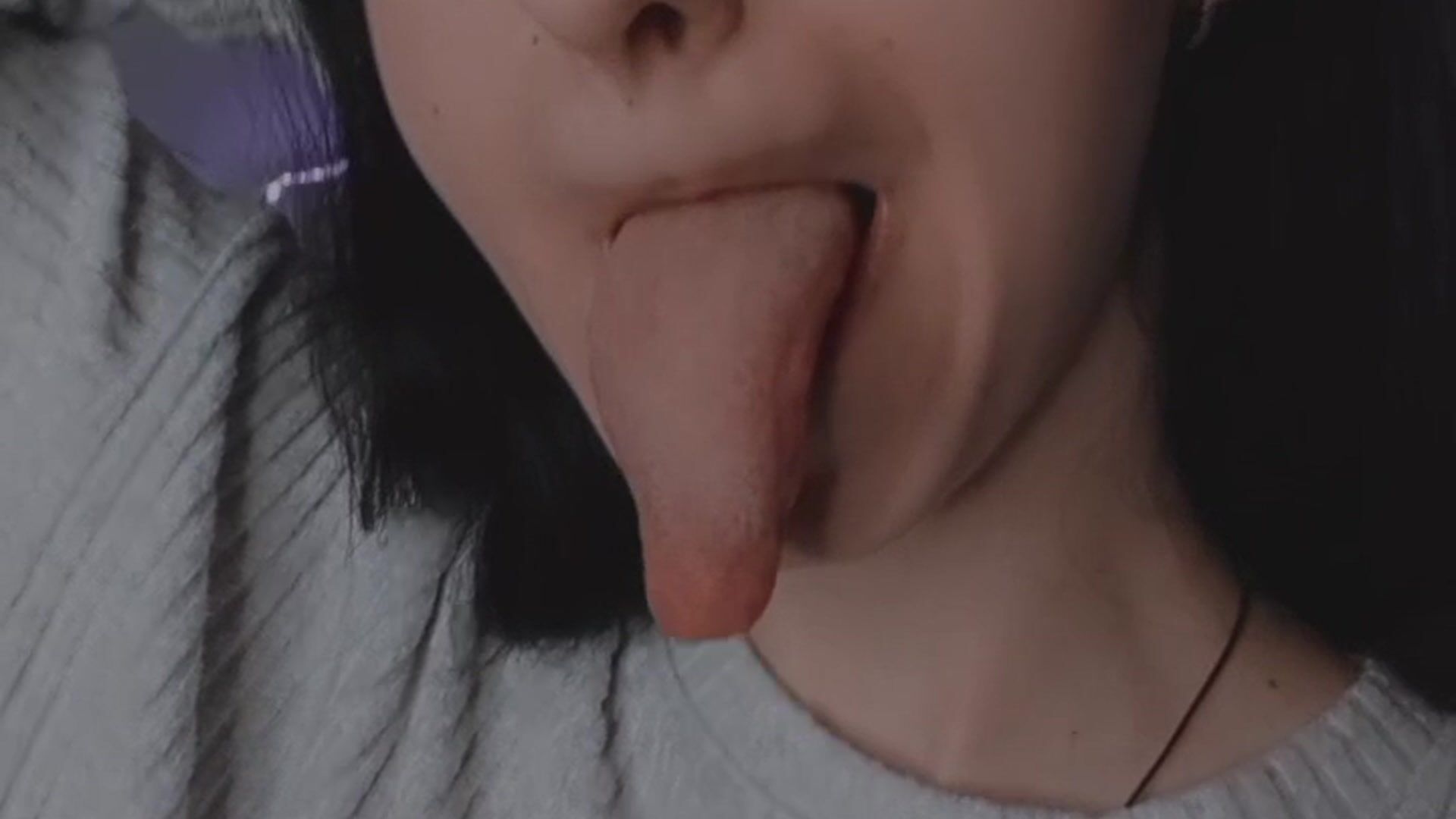 tricks with a very long tongue