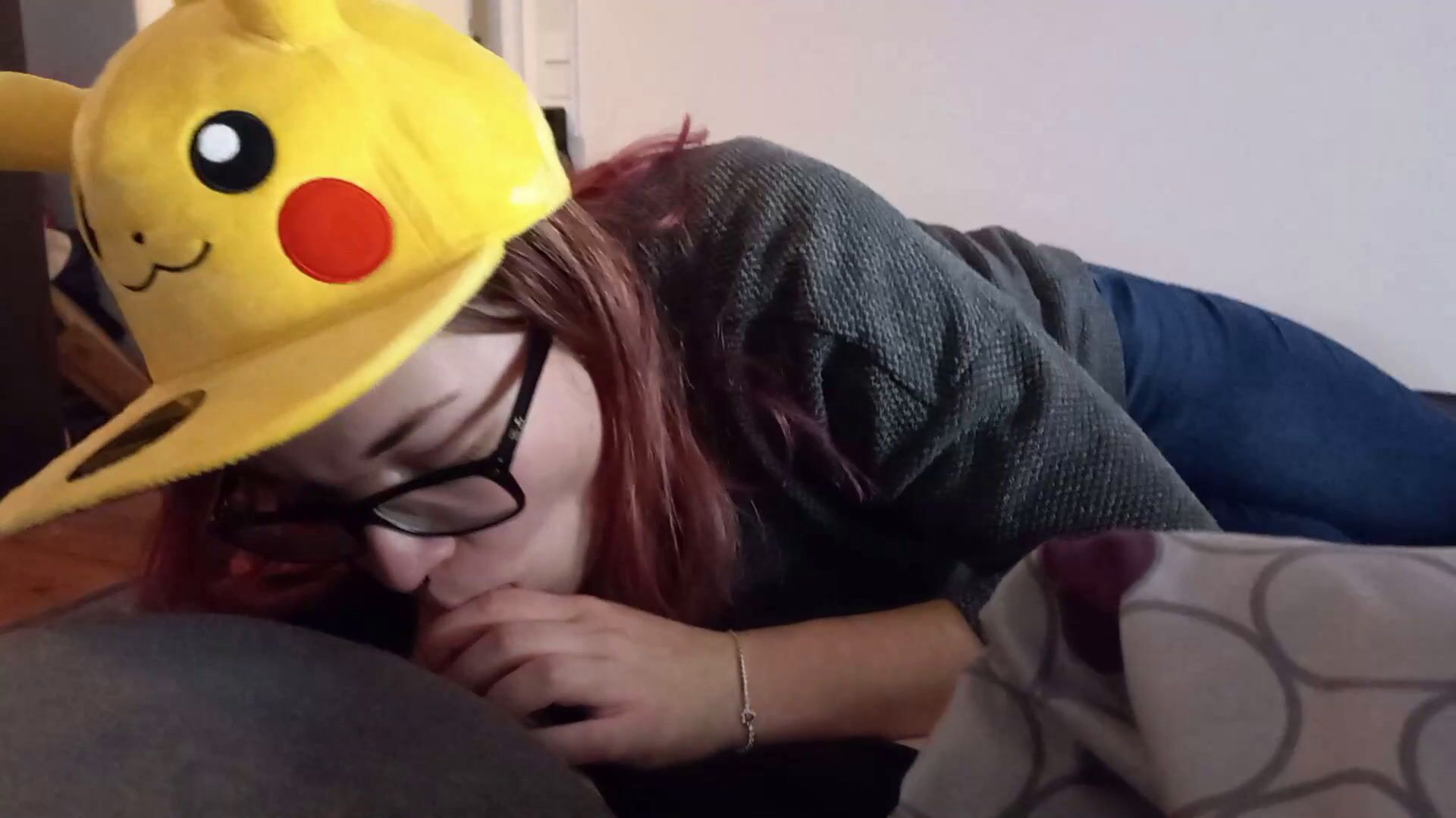 15 - Spontaner Blowjob mit Pikachu Cappy