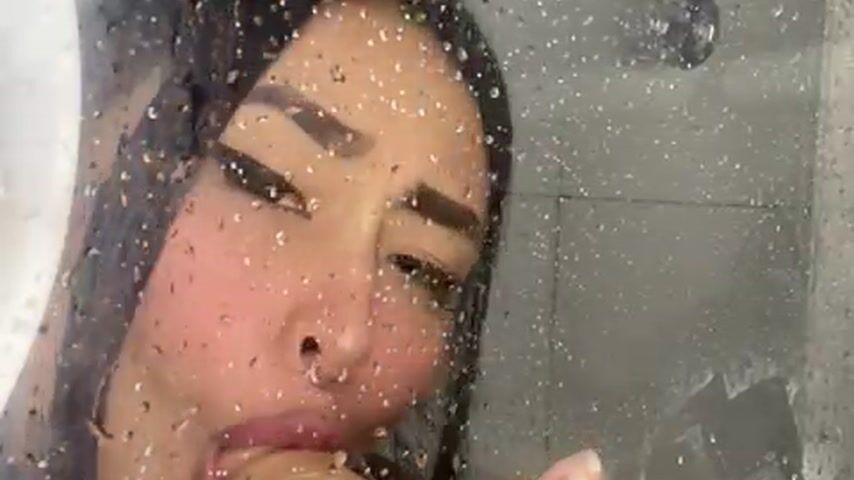 Blowjob in hot shower!