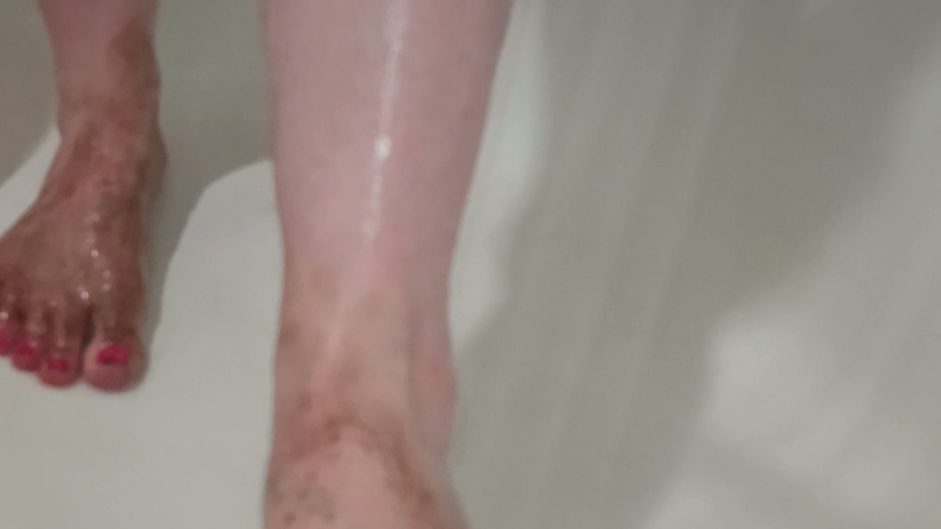 Filthy foot shower