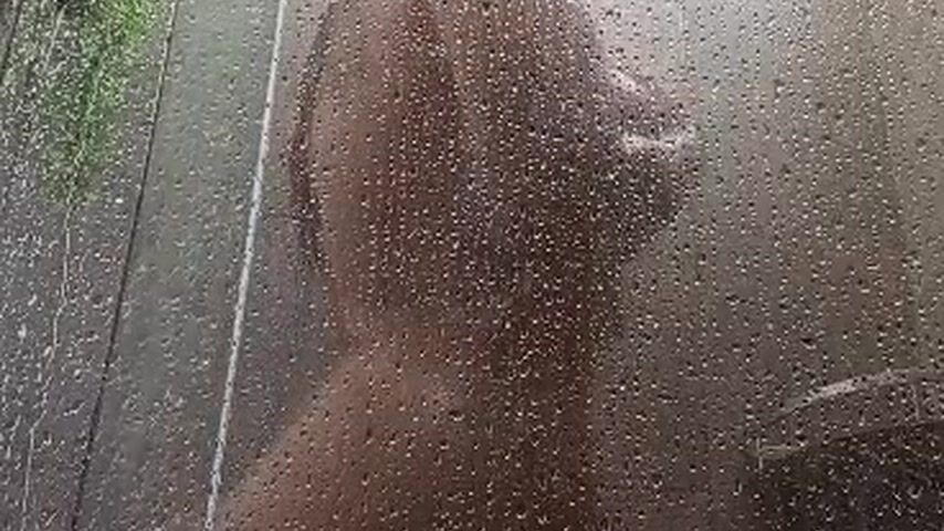 Delicous shower