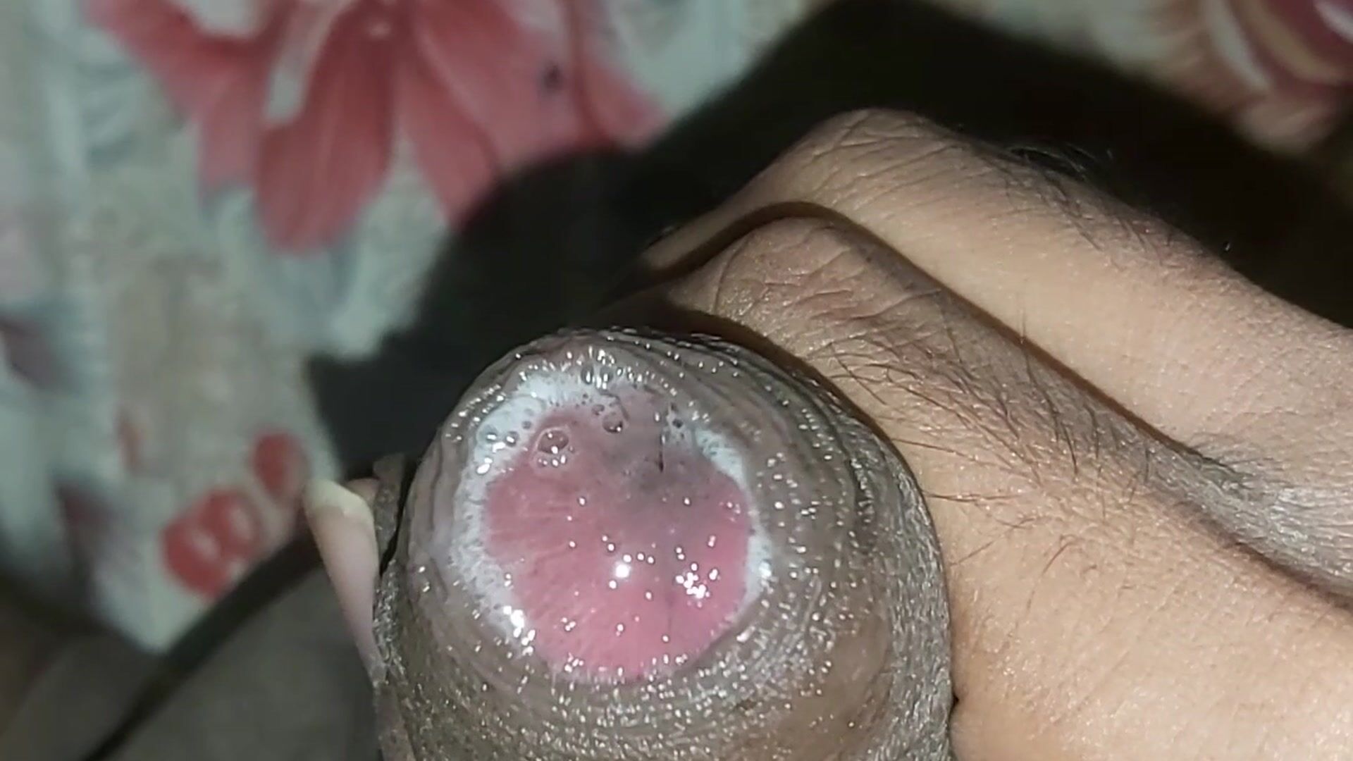 Masturbating and precum 😋