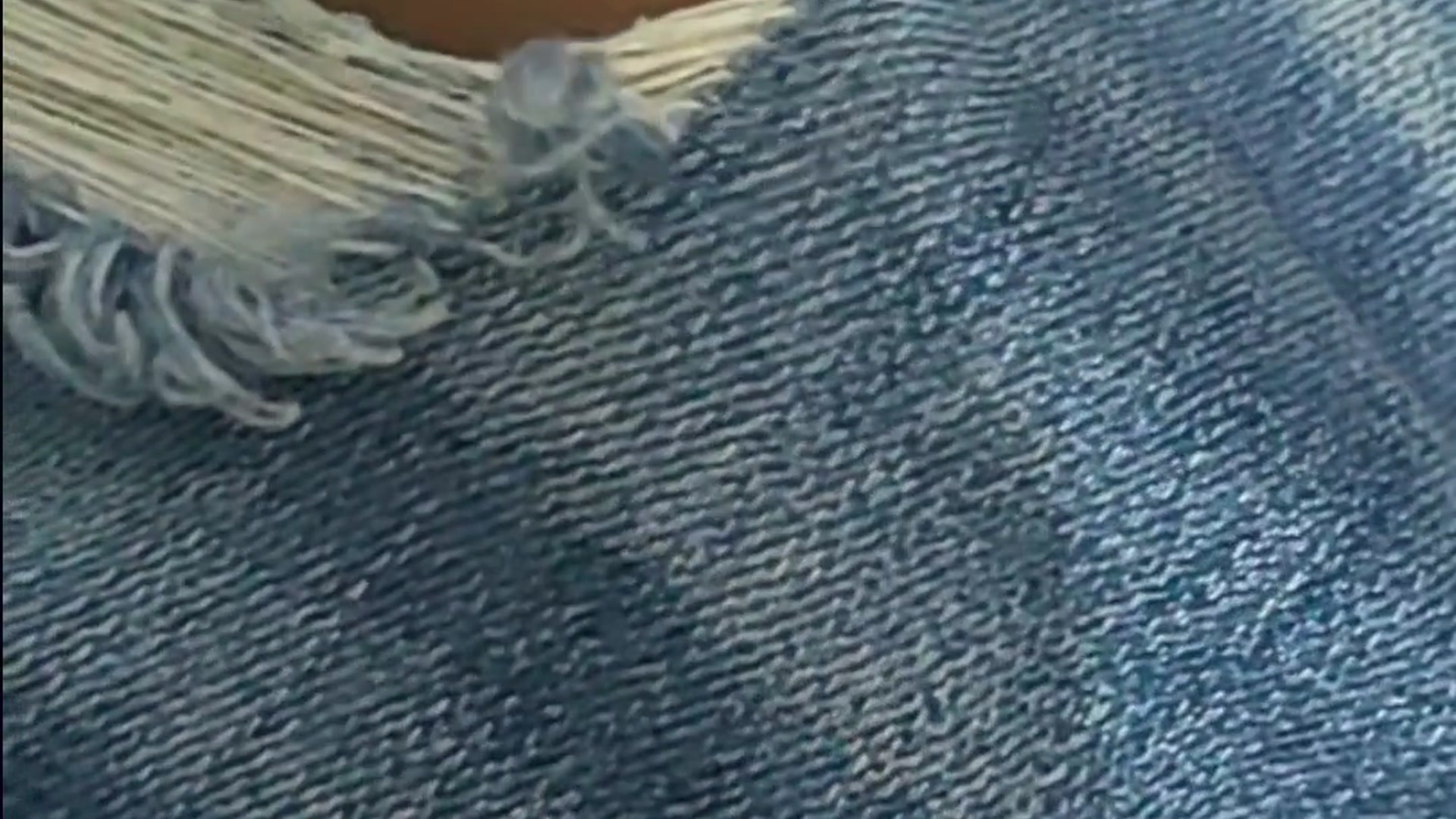 Pantalon roto
