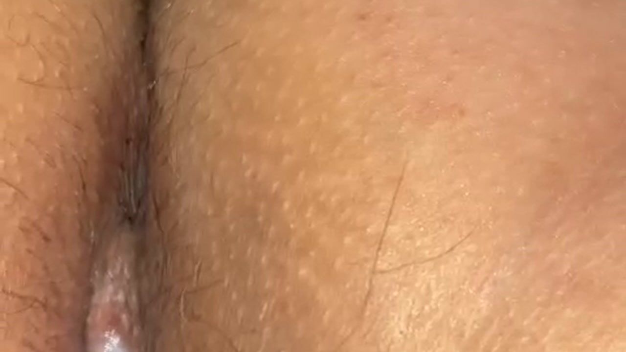 a little look at my wet and hairy pussy 💦🥛😎 (with domi)