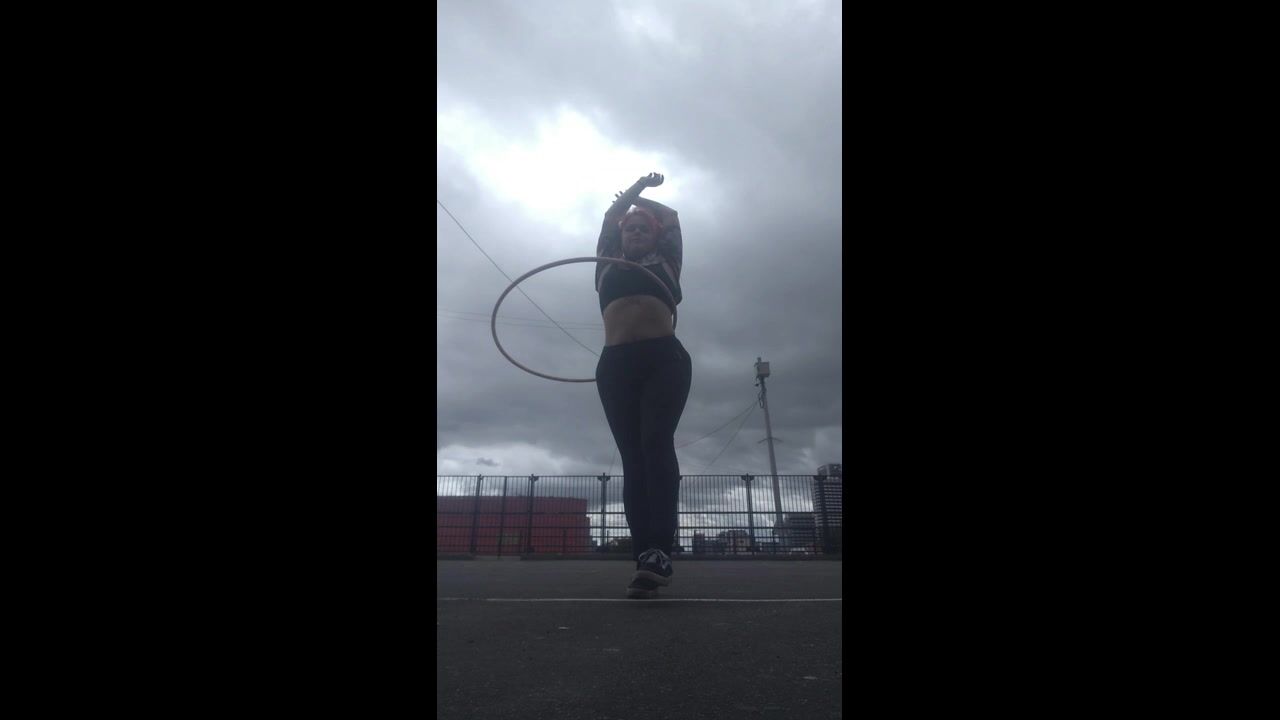 HulaHoop - video by Alaska_colors7 cam model