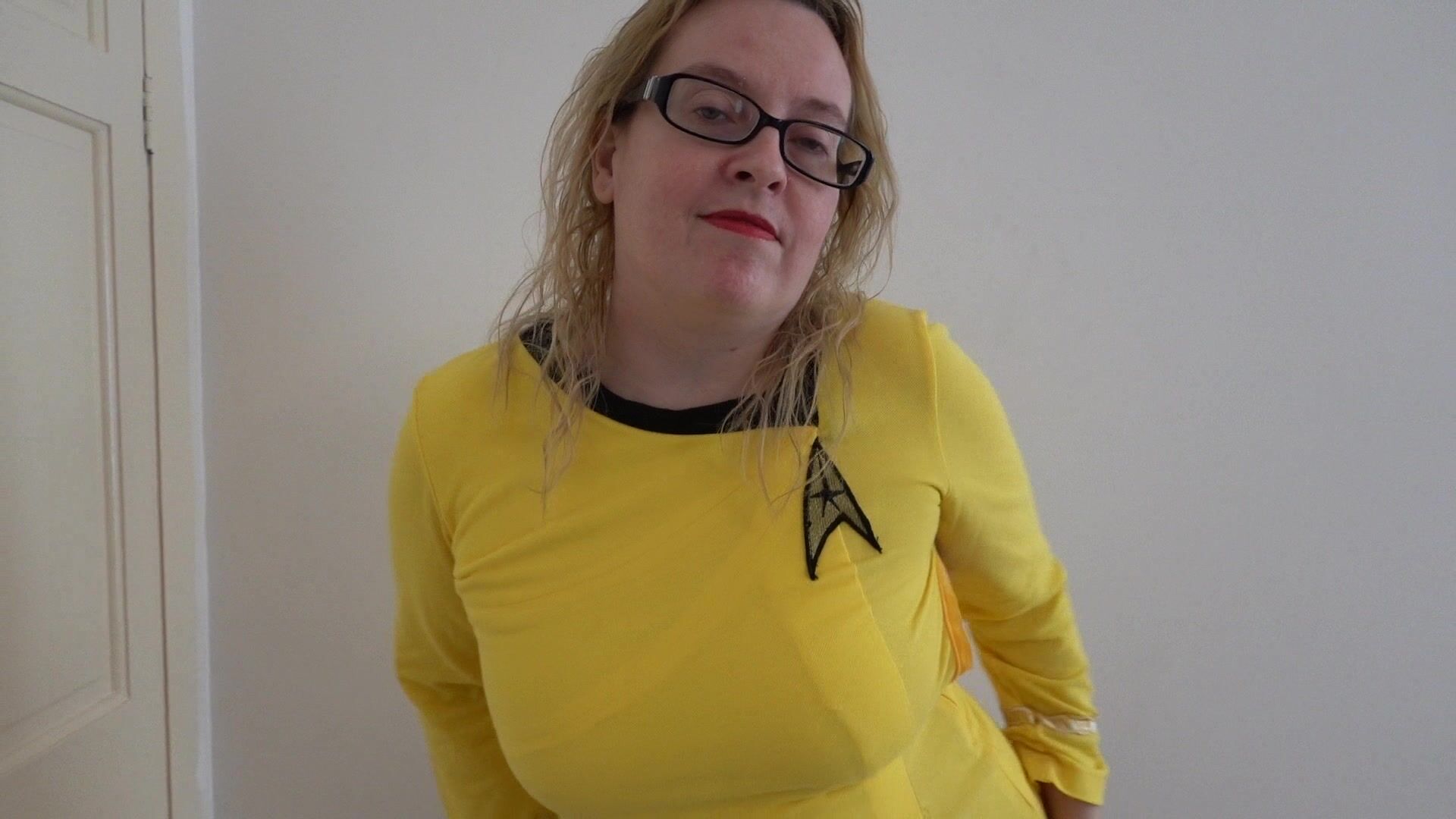 Star Trek cosplay Commander Haley dancing striptease in Knee high Boots