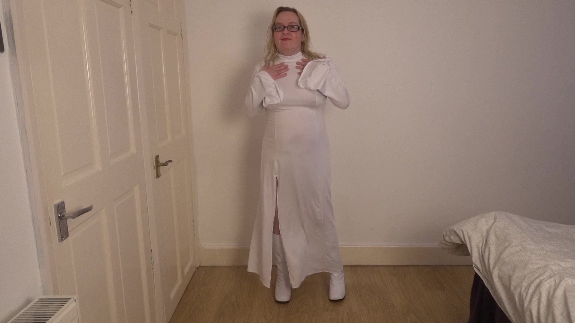 princess Leia Cosplay Dancing Striptease in PVC boots