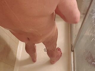 Shower with heavy glans ring - video by theclubist111 cam model