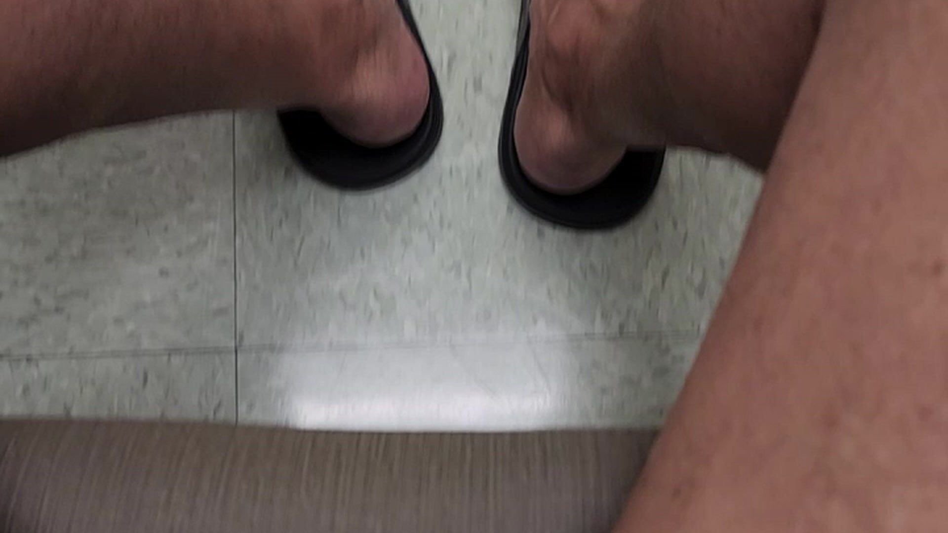 Doctor office cock out and feet in flip flops