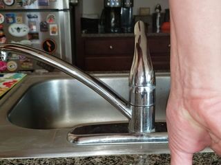 Another CRACK at the kitchen sink! - video by theclubist111 cam model