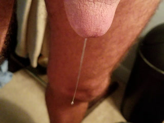 Precum dripping - video by theclubist111 cam model