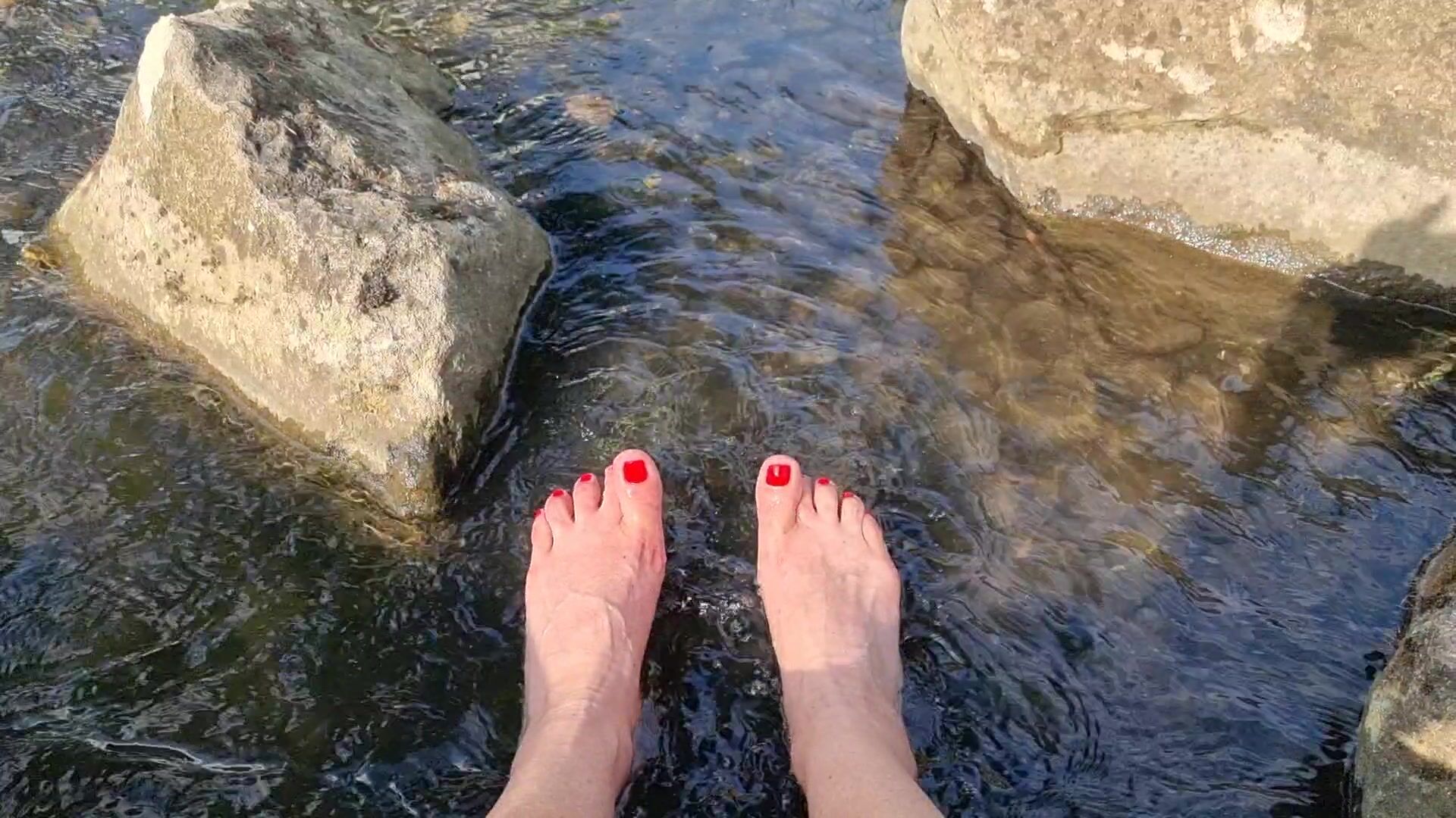 Füße im Wasser / Feets in water