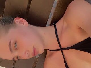 summer - video by Sweet-bb cam model