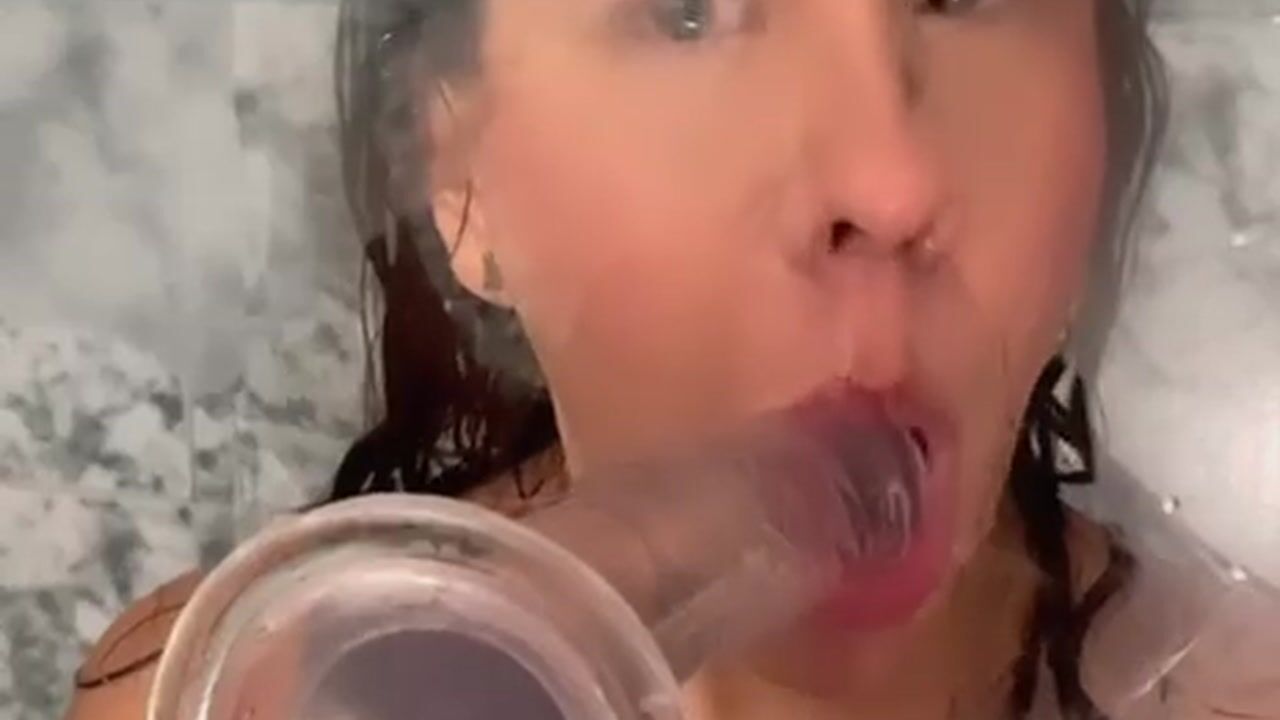 delicious blowjob in the shower