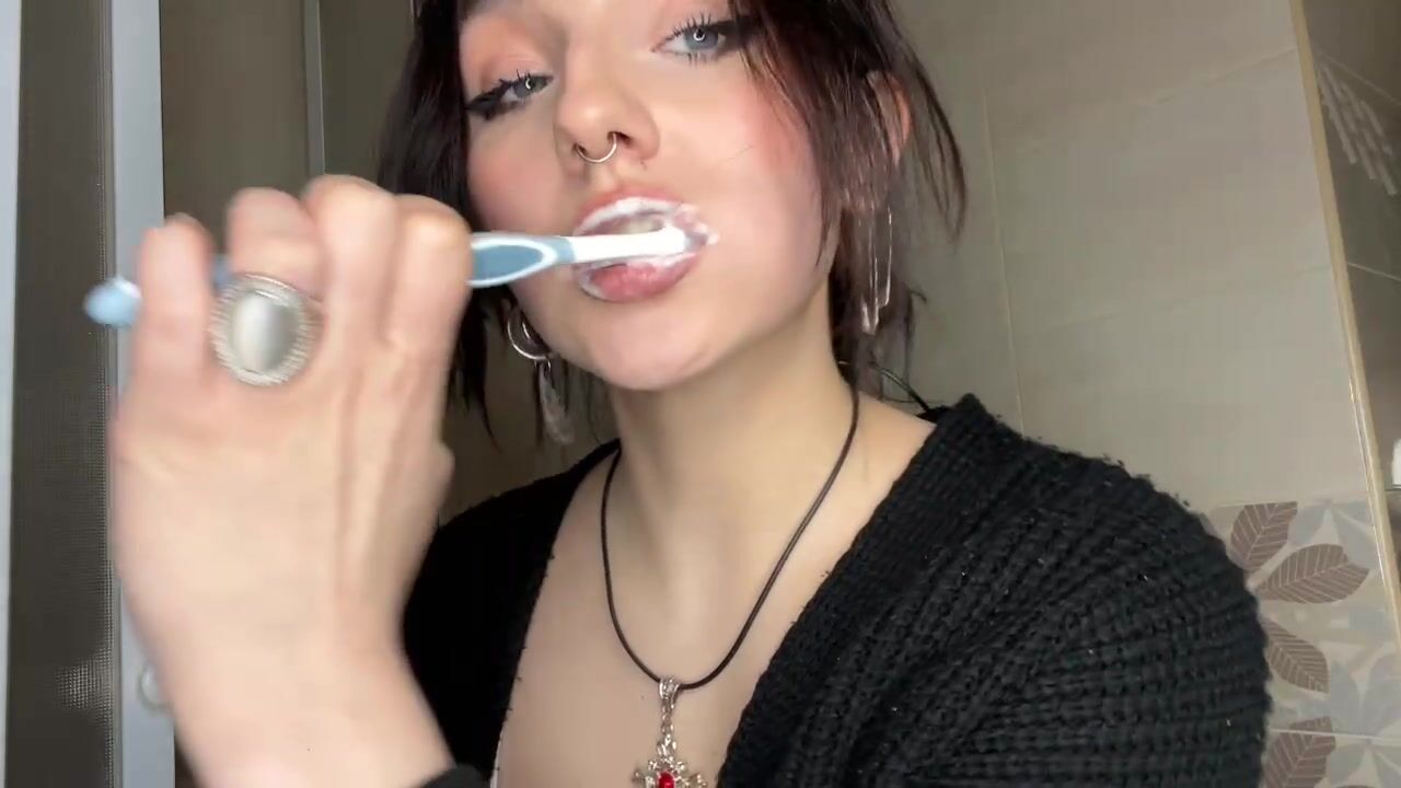 sloppy toothbrushing haha