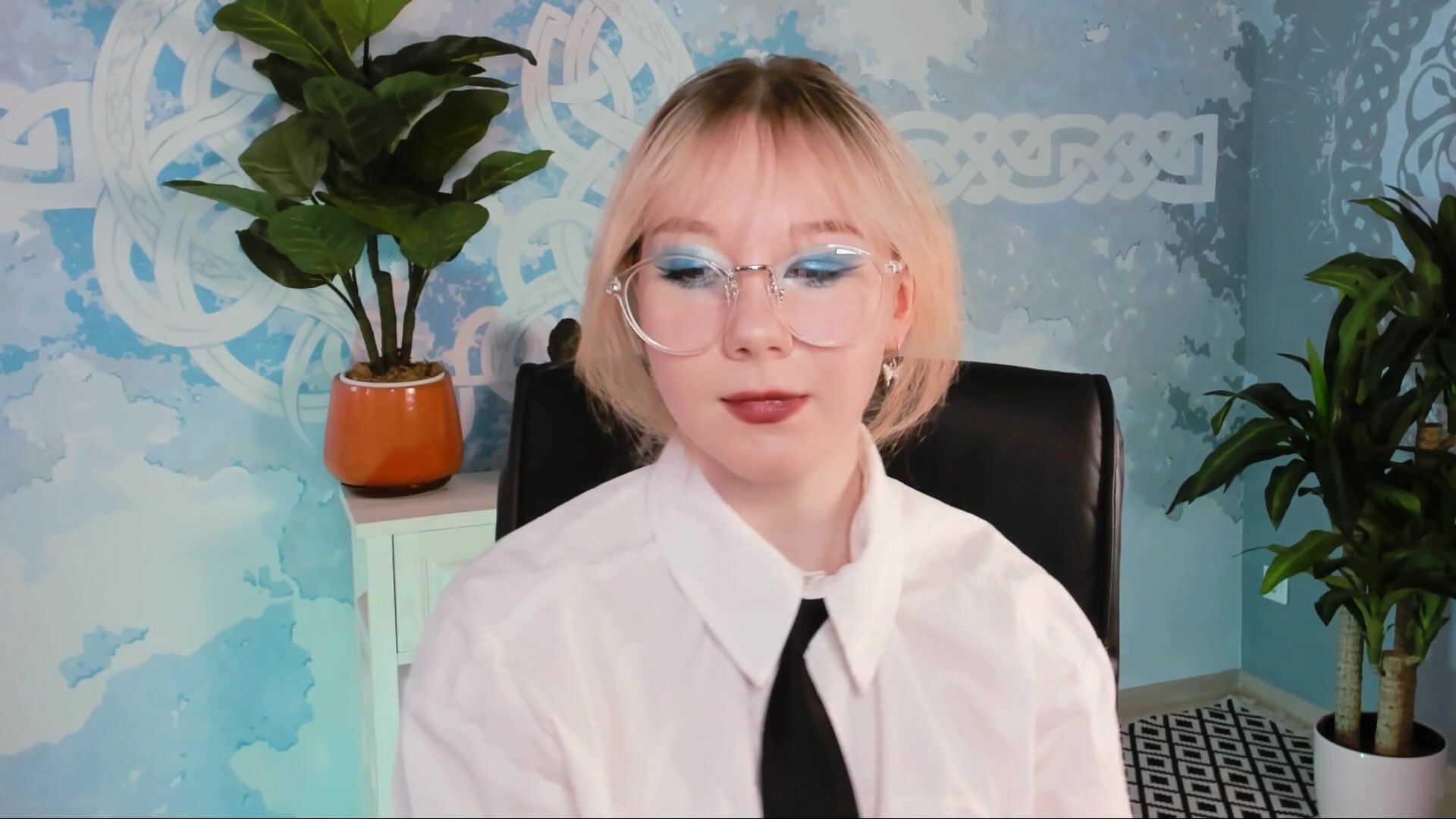 Pov: I'm your secretary