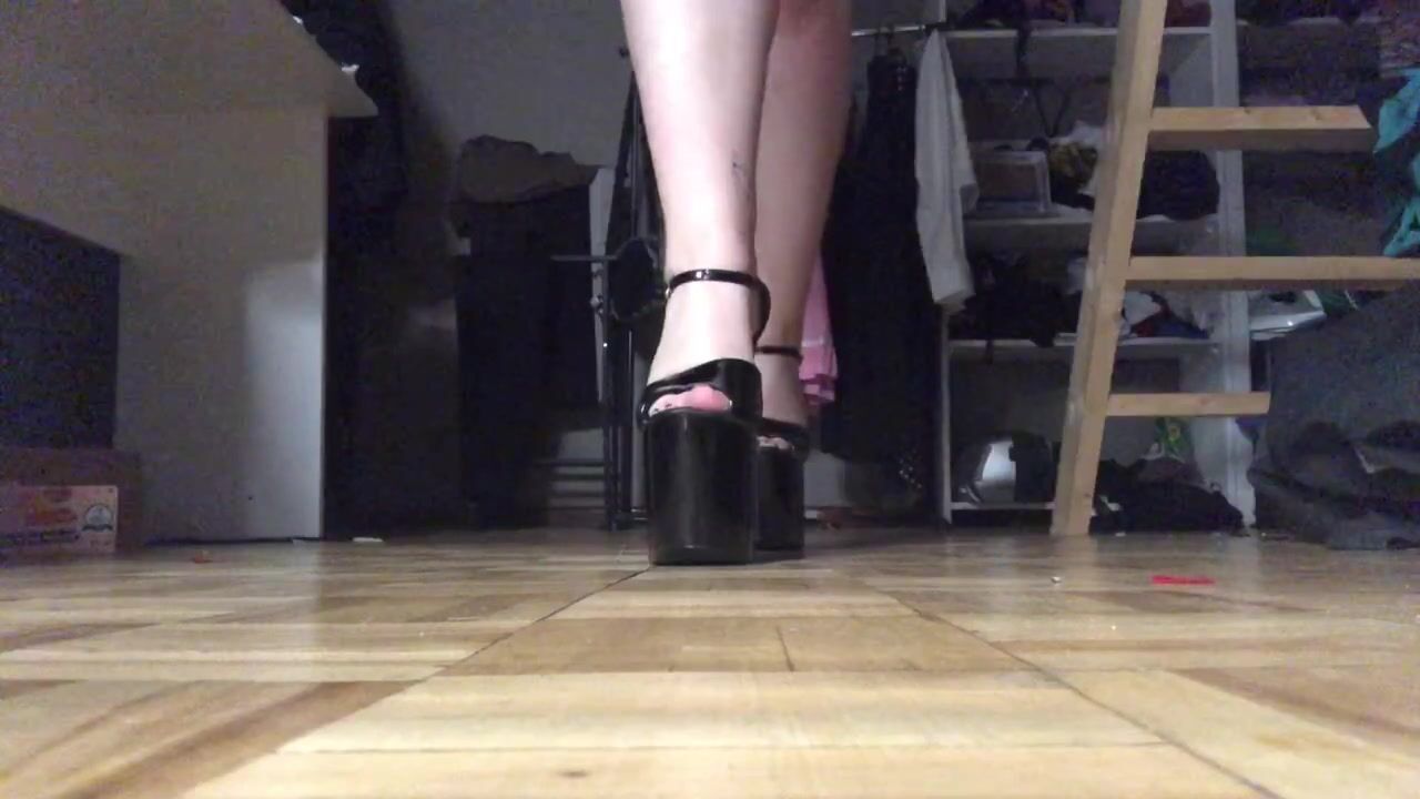 Huge Heels <3