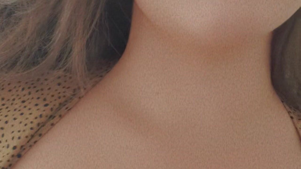 Vidéos ou tu vois mes gros seins pas cher