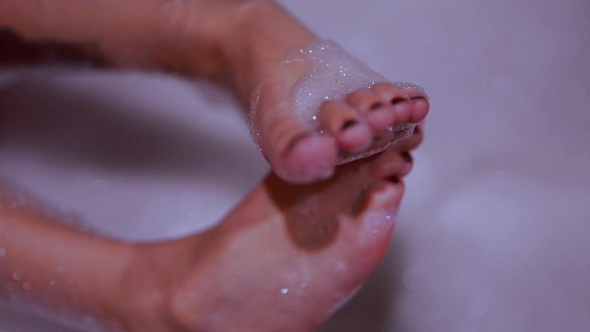 Foam feet