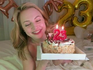 Happy Birthday! blow candles *_*