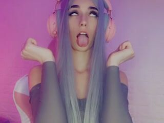 Sexy moan ahegao - video by Emili_20 cam model