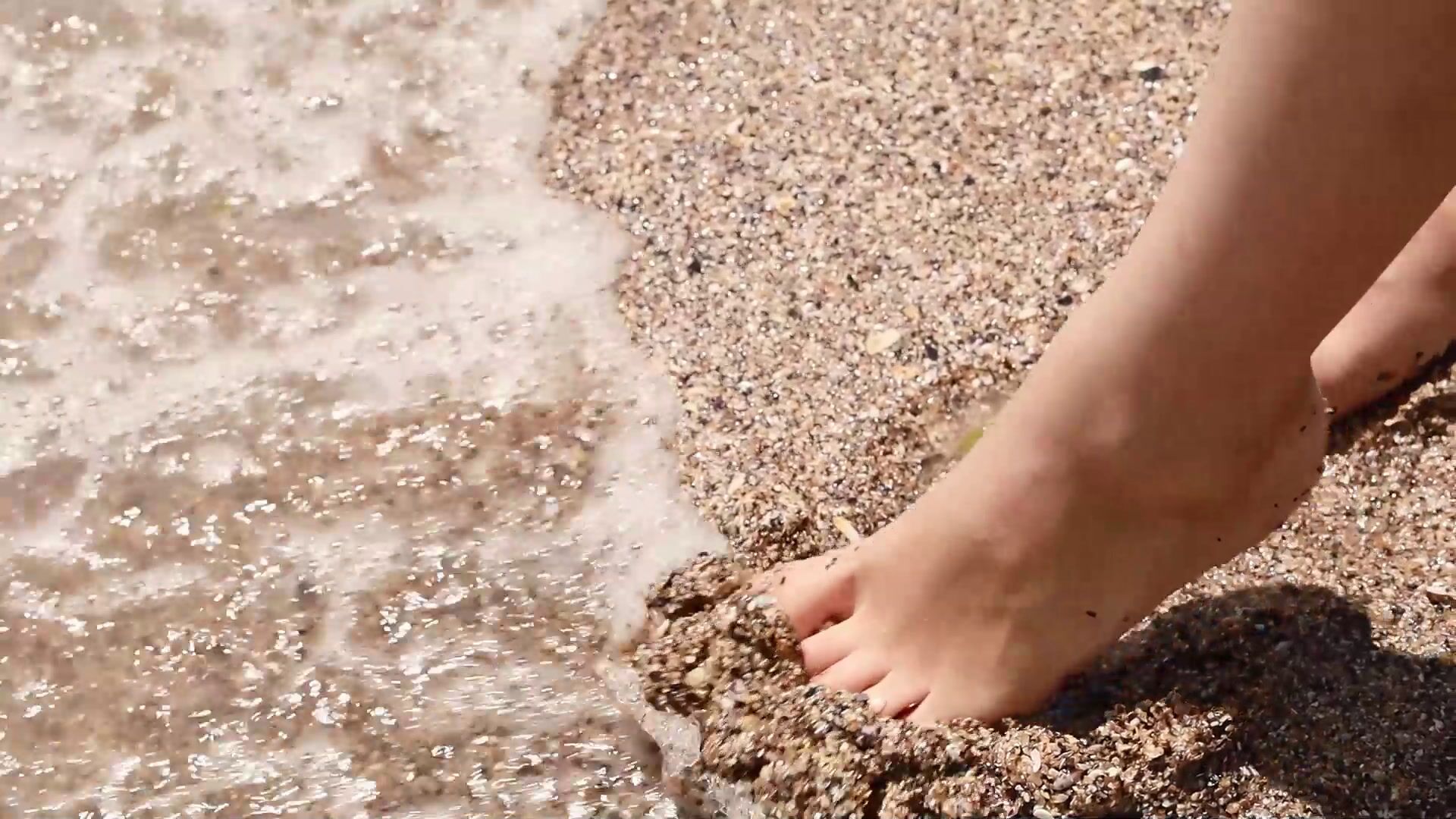 Anais Bloom - Foot Fetish on the Beach - video by Anais_Bloom cam model