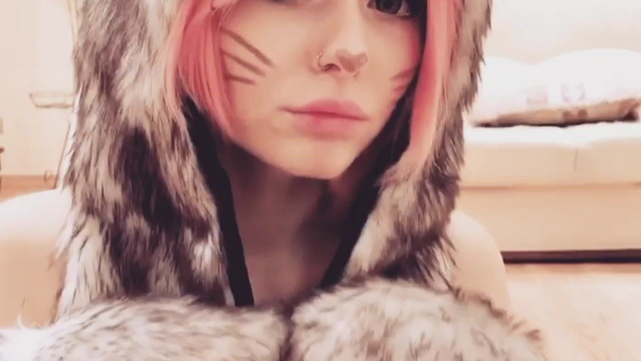 YOUR ALYSSA KITTY CAT ♥