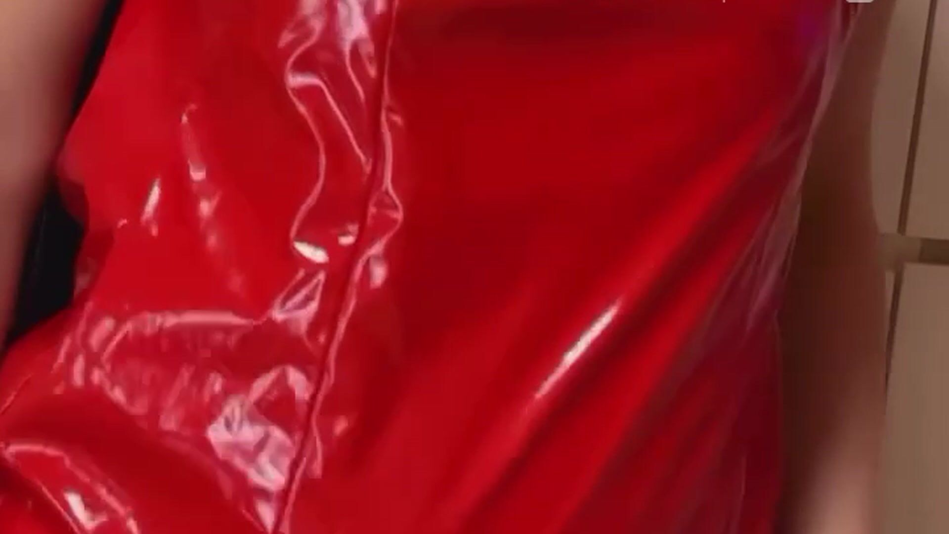 Red latex