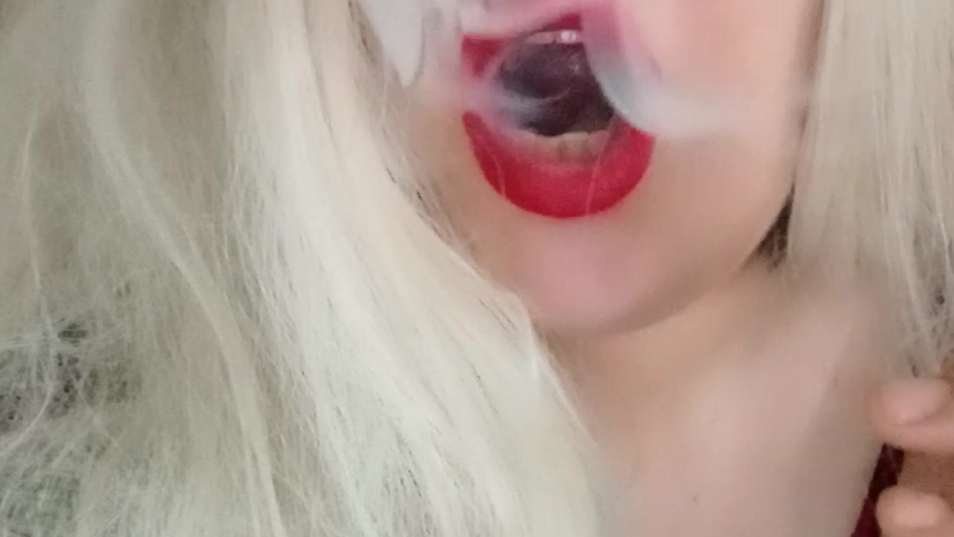 Smoke. No make up