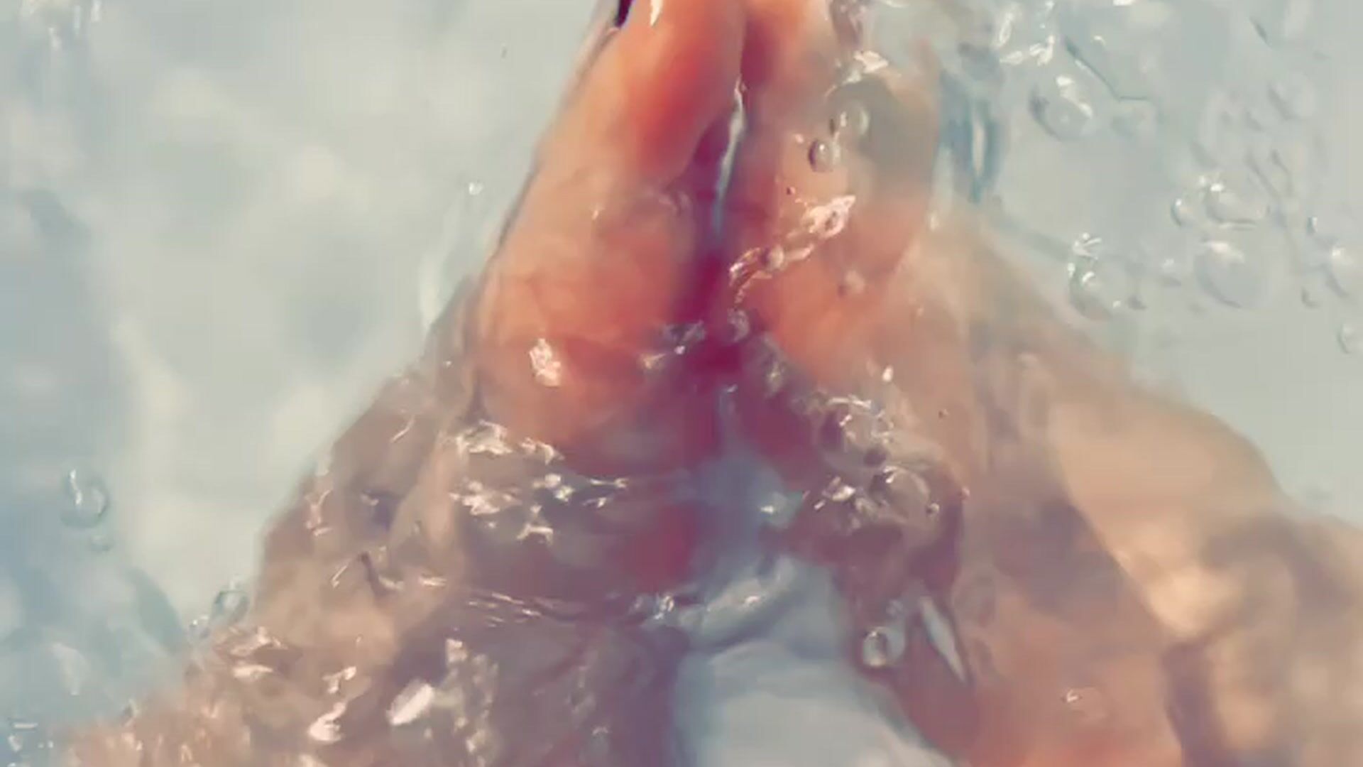 Foot love and pussy play✨