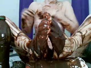 Feet fetish - wanking the foot with chocolate