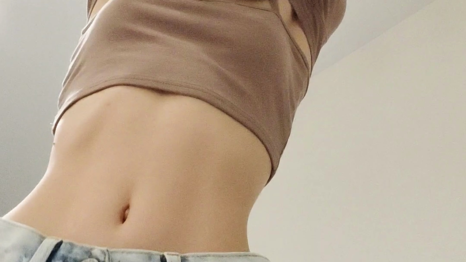 Sexy belly moves