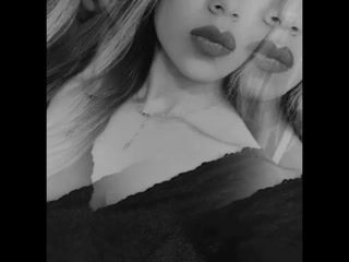 ChloeDeluxe Cam Model Profile | Stripchat