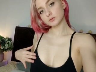 _neznakomka Webcam Model Profile | xHamsterLive
