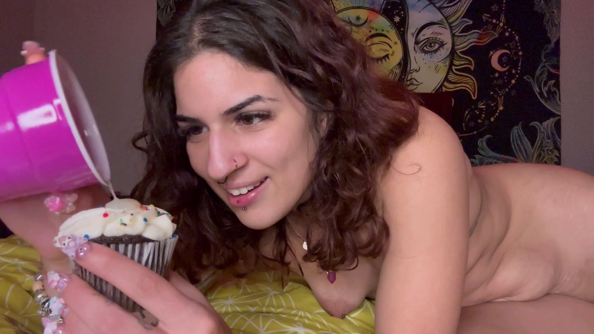 Mary the Cheating Wife: The Cum Cupcake