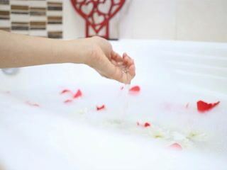 Flowers and bath ♥