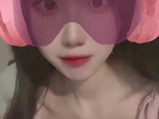 床前明月光 - video by HKxiaoyu cam model