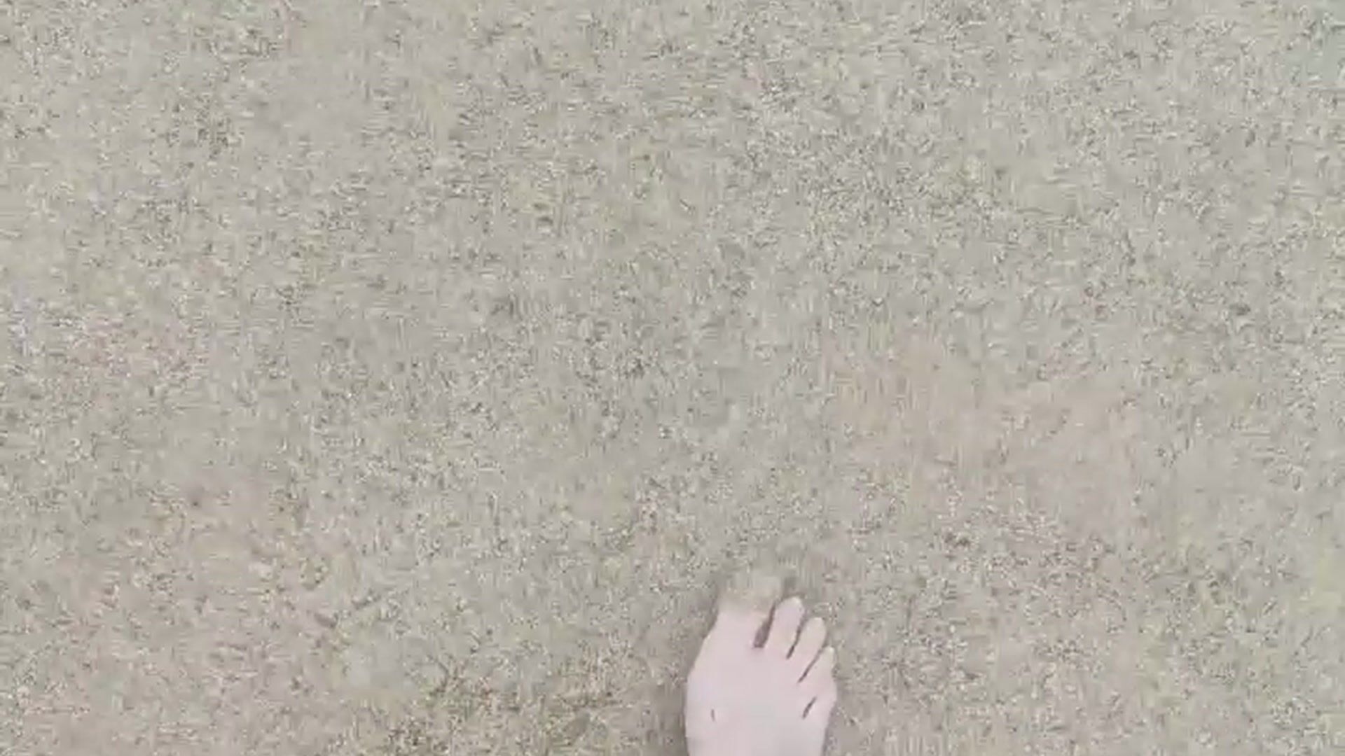 Feet in the sand 👣