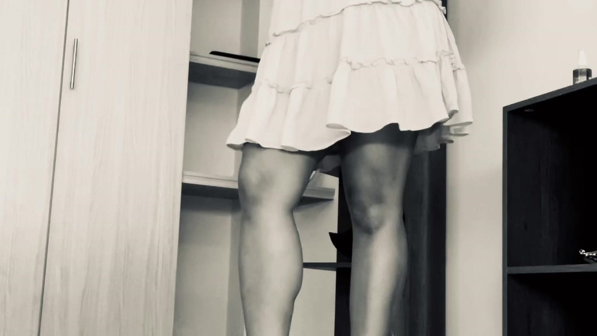 Sexy legs and very high heels 🥵🔥you would like to caress.