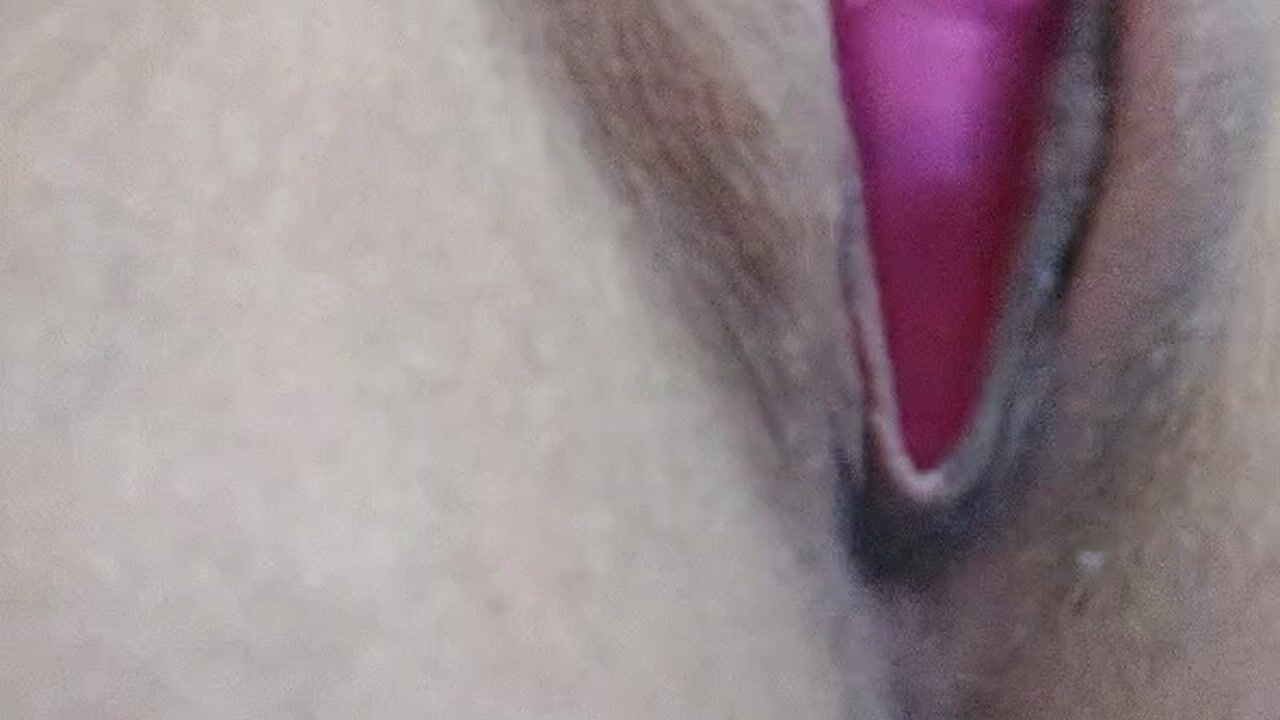 Finger Toy in the Pussy