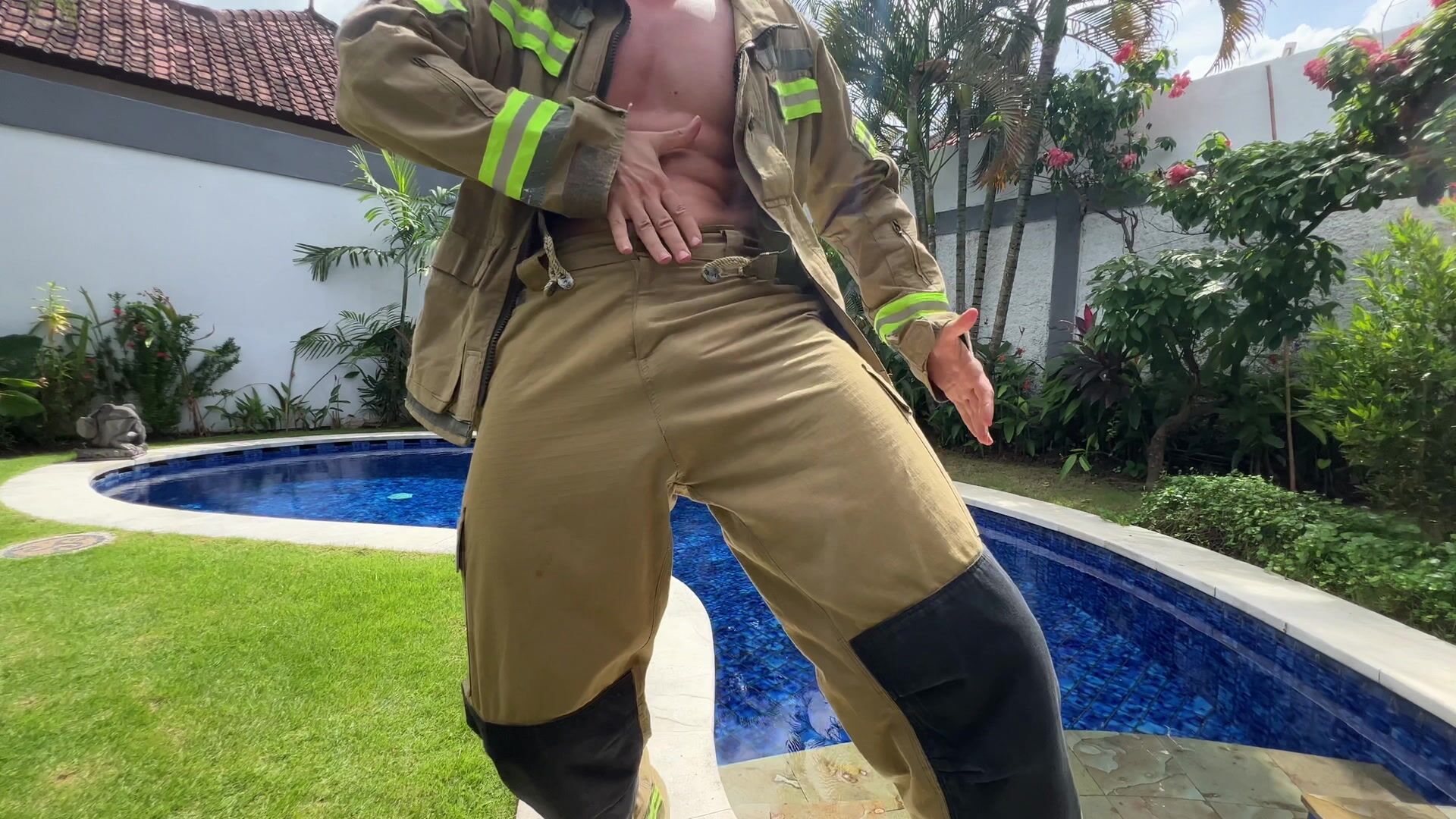 FIREFIGHTER STRIPTISE